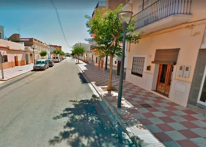 Piso Recien Reformado Con Gran Terraza